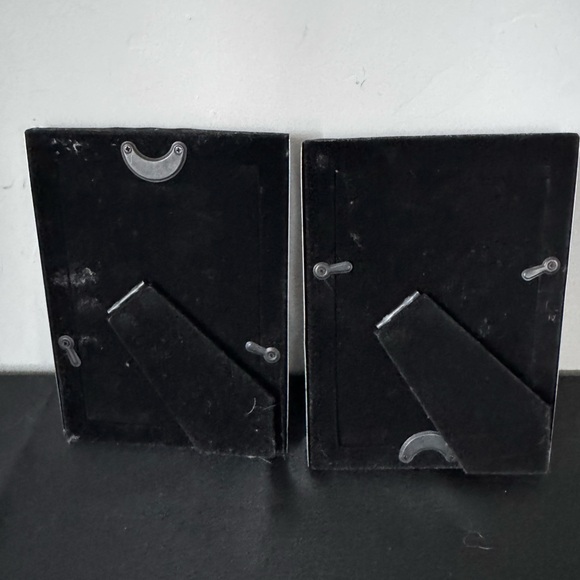 Silver Double Picture Frame - Picture 4 of 4